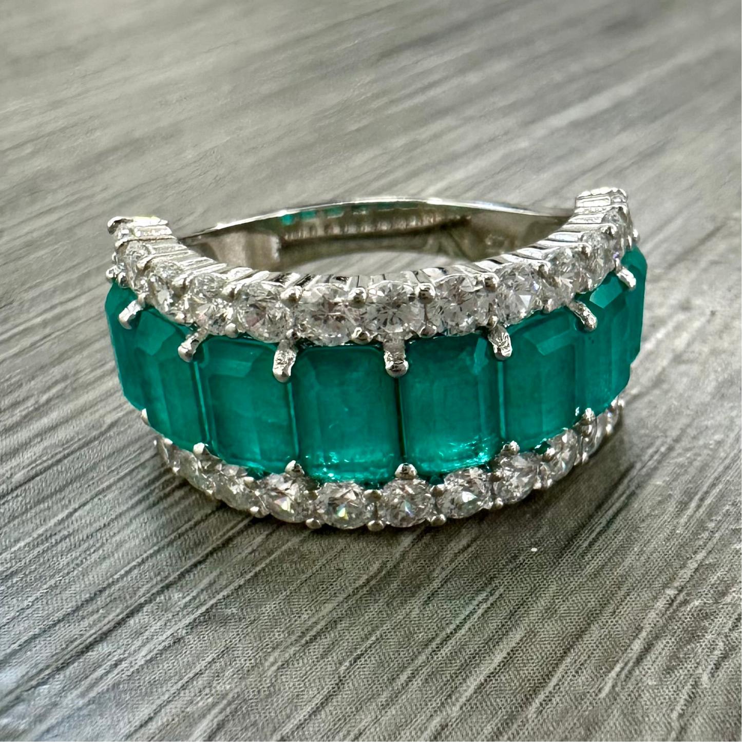 Anello Fascia in Argento 925 e Tormalina Paraiba