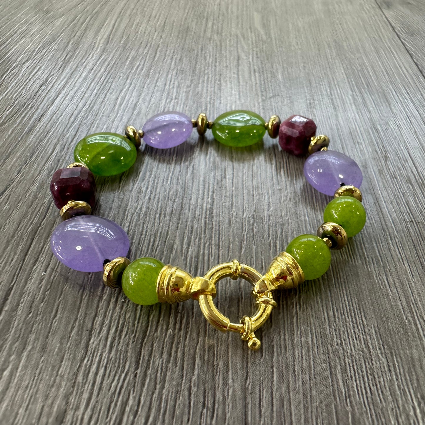 Bracciale in Argento con Giada Verde e Viola, Tormalina e Ematite Dorata
