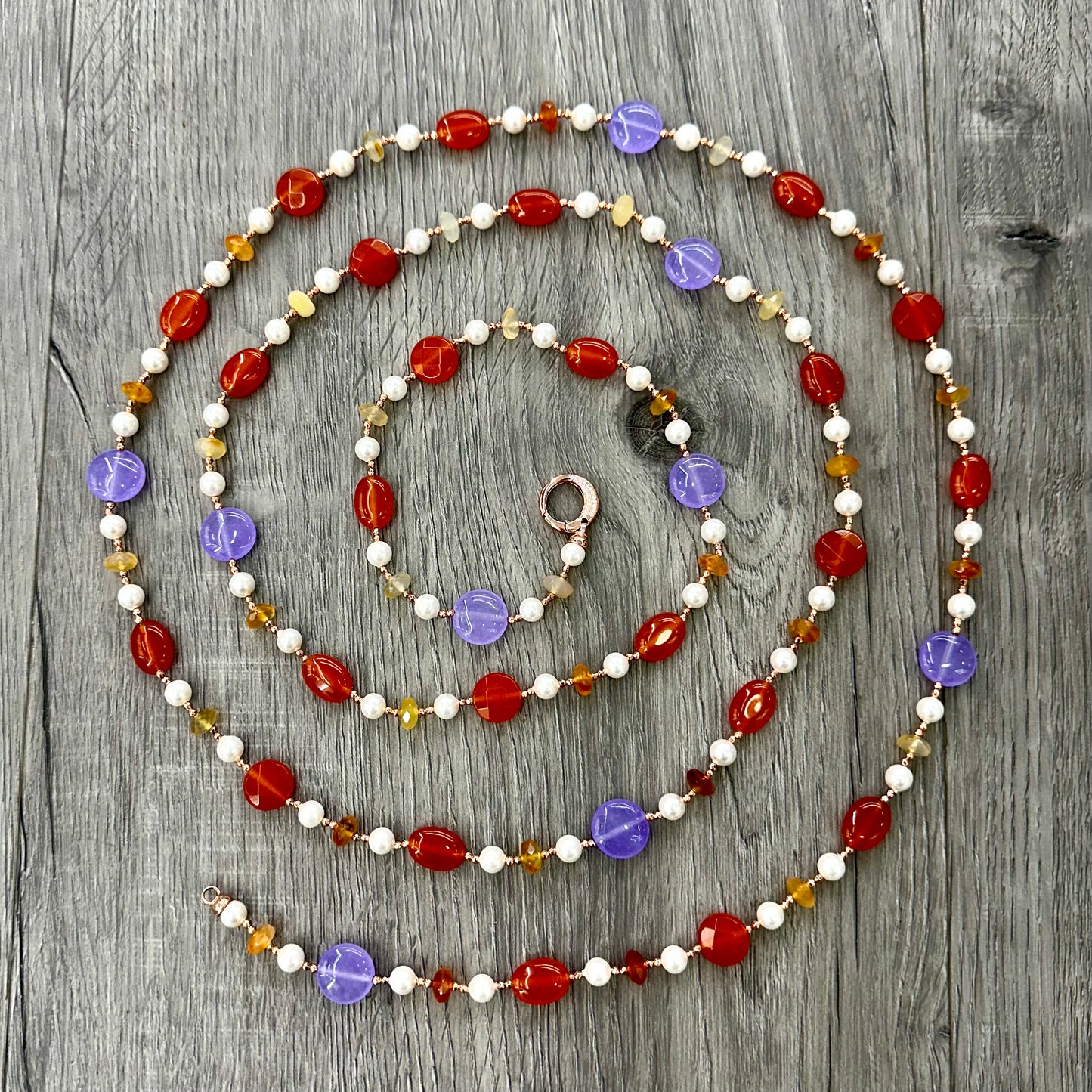 Collana in Giada Viola, Giada Arancio e Corniola con Perle ed Ematite Rosata