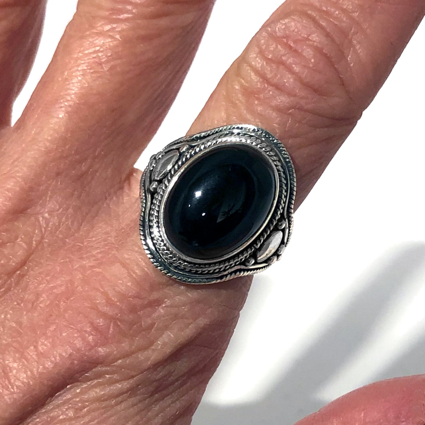 Anello Ovale Nero