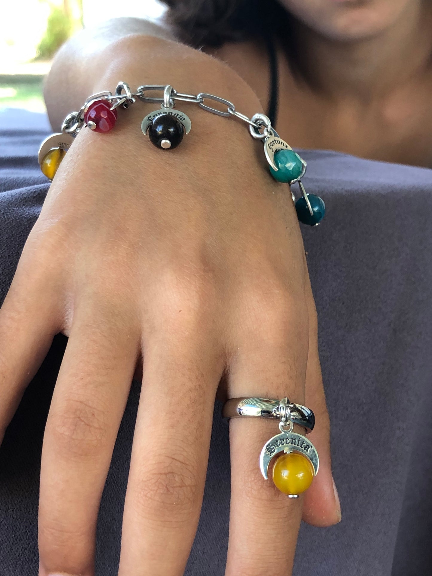 Charm Talismano ”Serenità” con Pietra Gialla