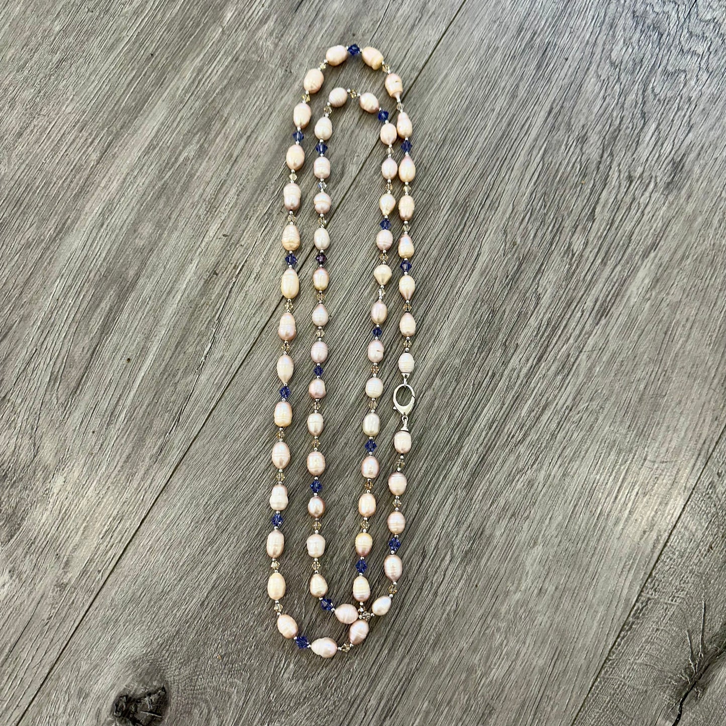 Collana Lunga con Perle Naturali e Cristalli Swarovski