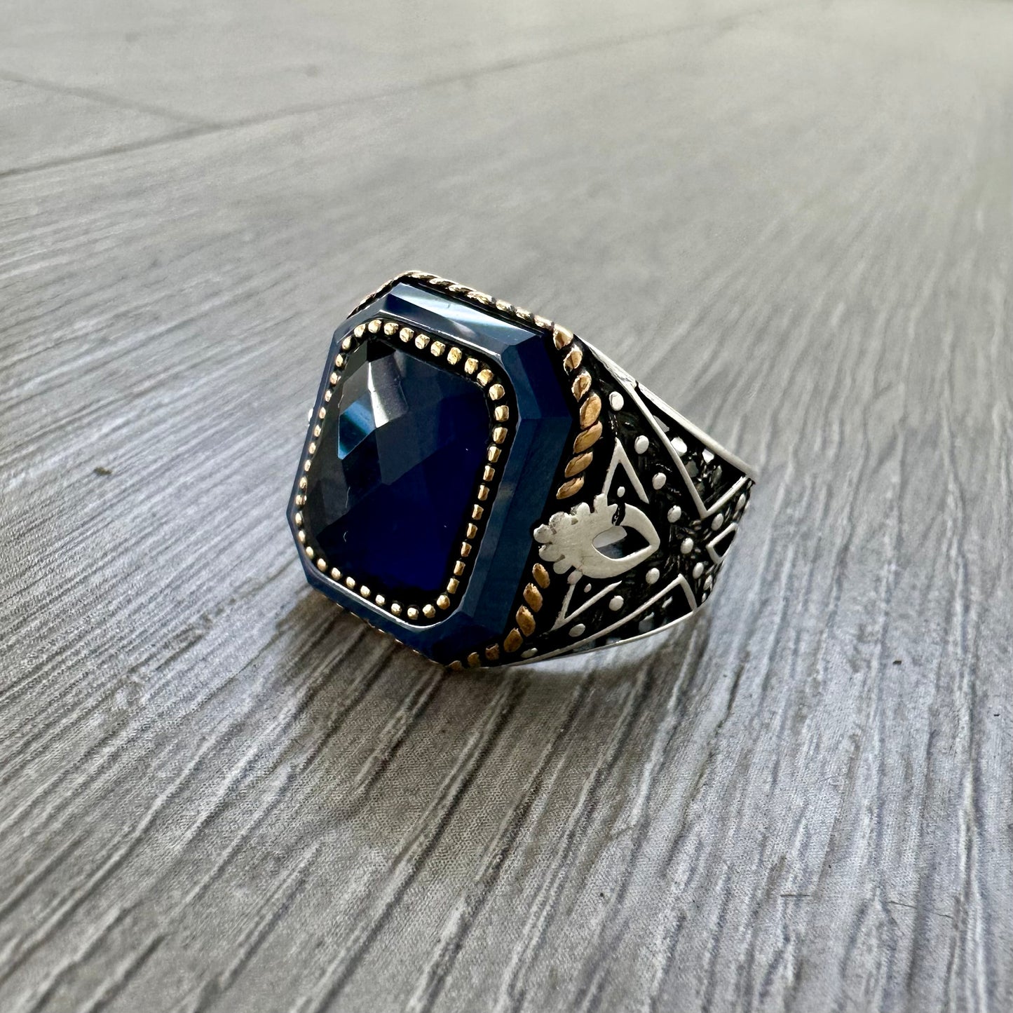 Anello Turco con Zircone Blu