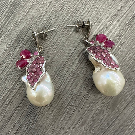 Orecchini Argento 925 con Perla Barocca e Radice di Rubino