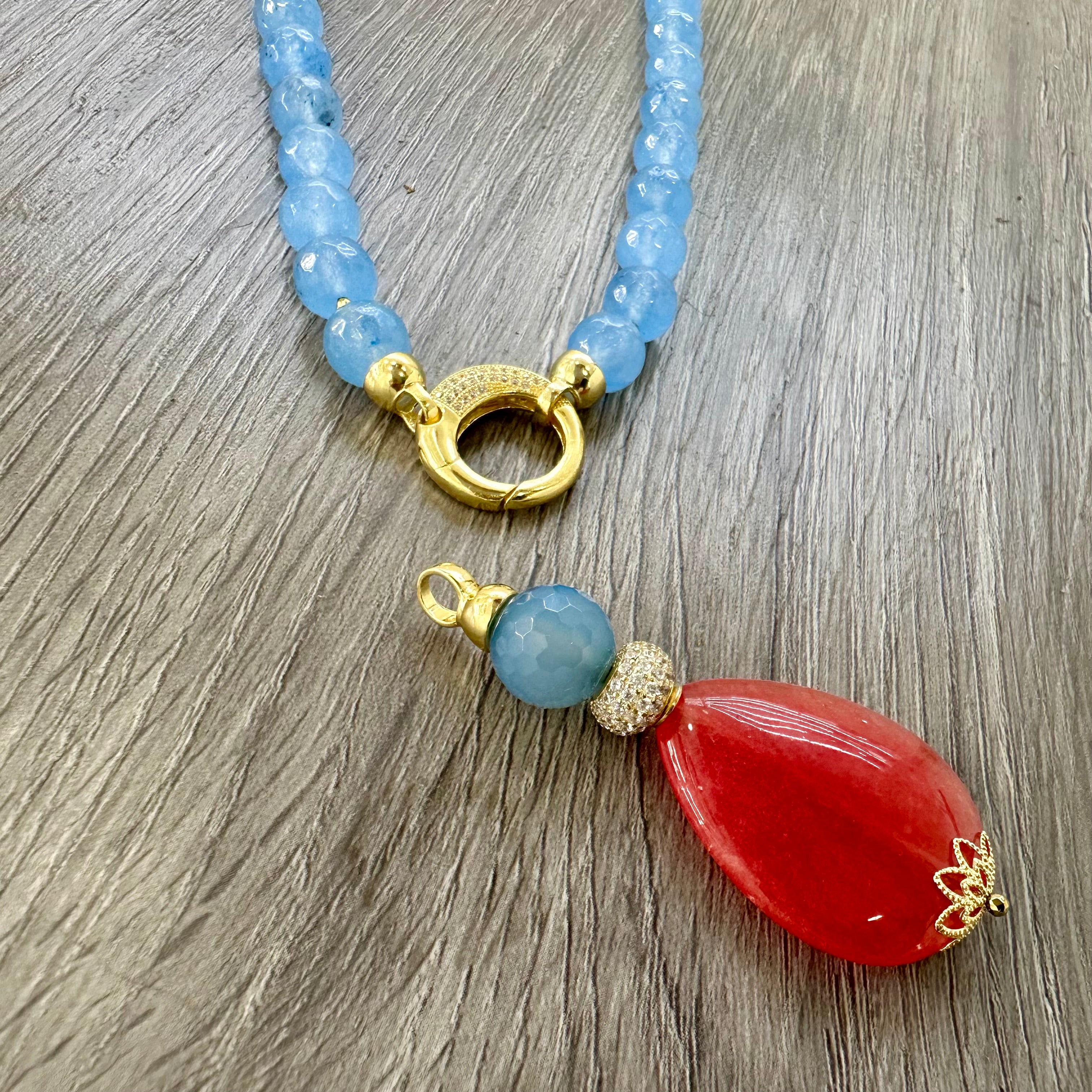 Collana di Giada Azzurra con Pendente