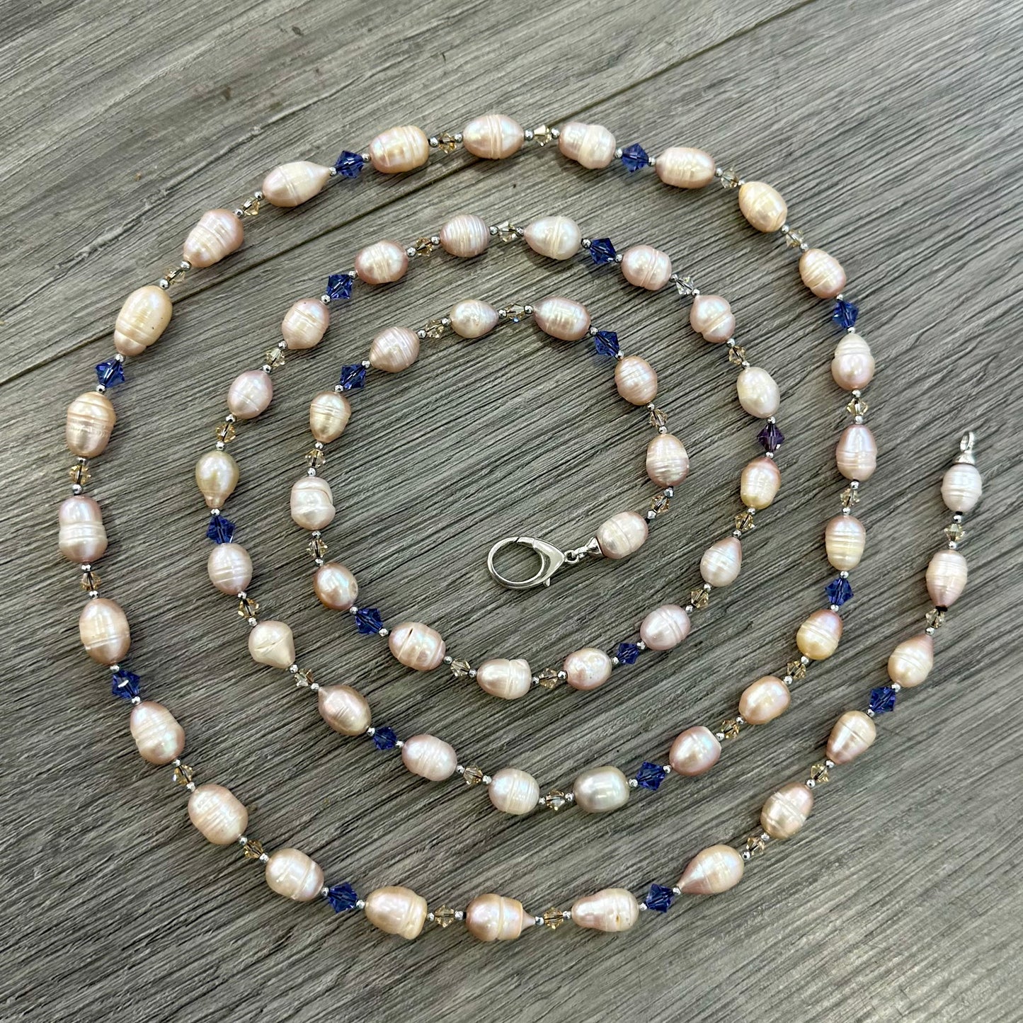 Collana Lunga con Perle Naturali e Cristalli Swarovski