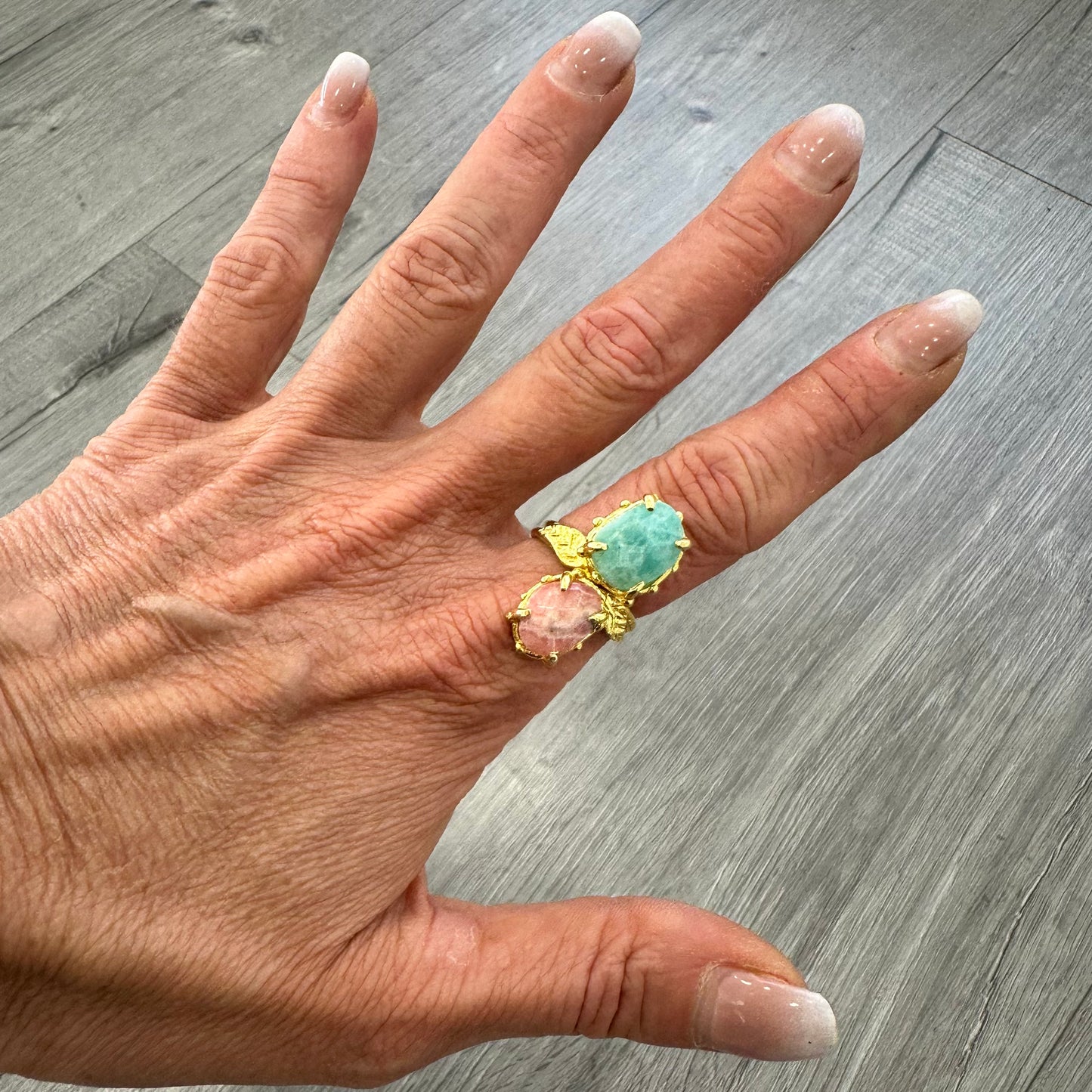 Anello con Quarzo Rosa e Larimar