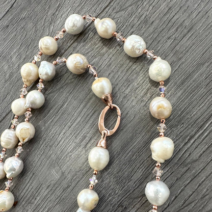 Collana Lunga di Perle Naturali e Cristalli Swarovski