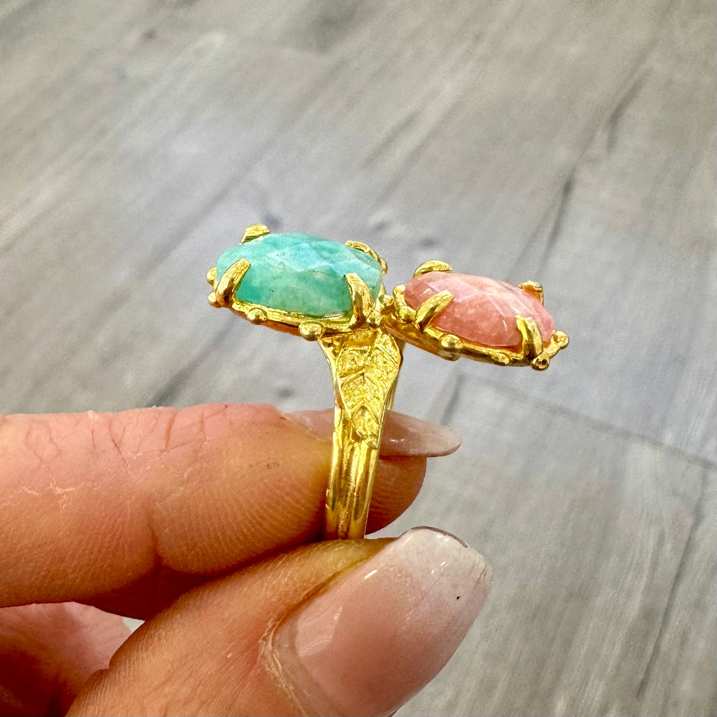 Anello con Quarzo Rosa e Larimar