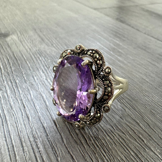 Anello Vintage in Argento 925 con Ametista Naturale e Marcassite