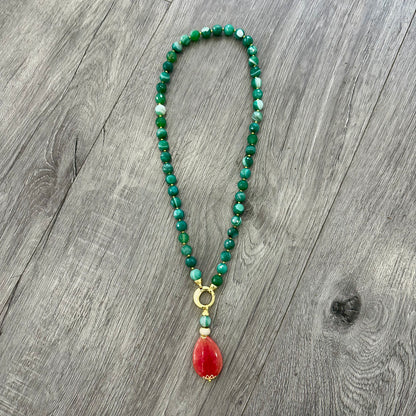 Collana di Agata Striata Verde con Pendente