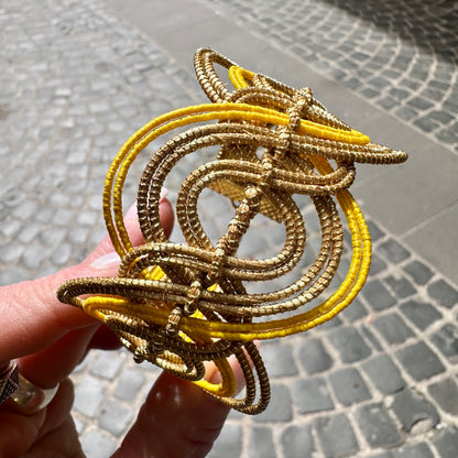 Bracciale brasiliano in fibra naturale di Capim Dourado giallo
