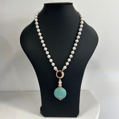 Collana di perle con pendente color tiffany e chiusura in argento 925