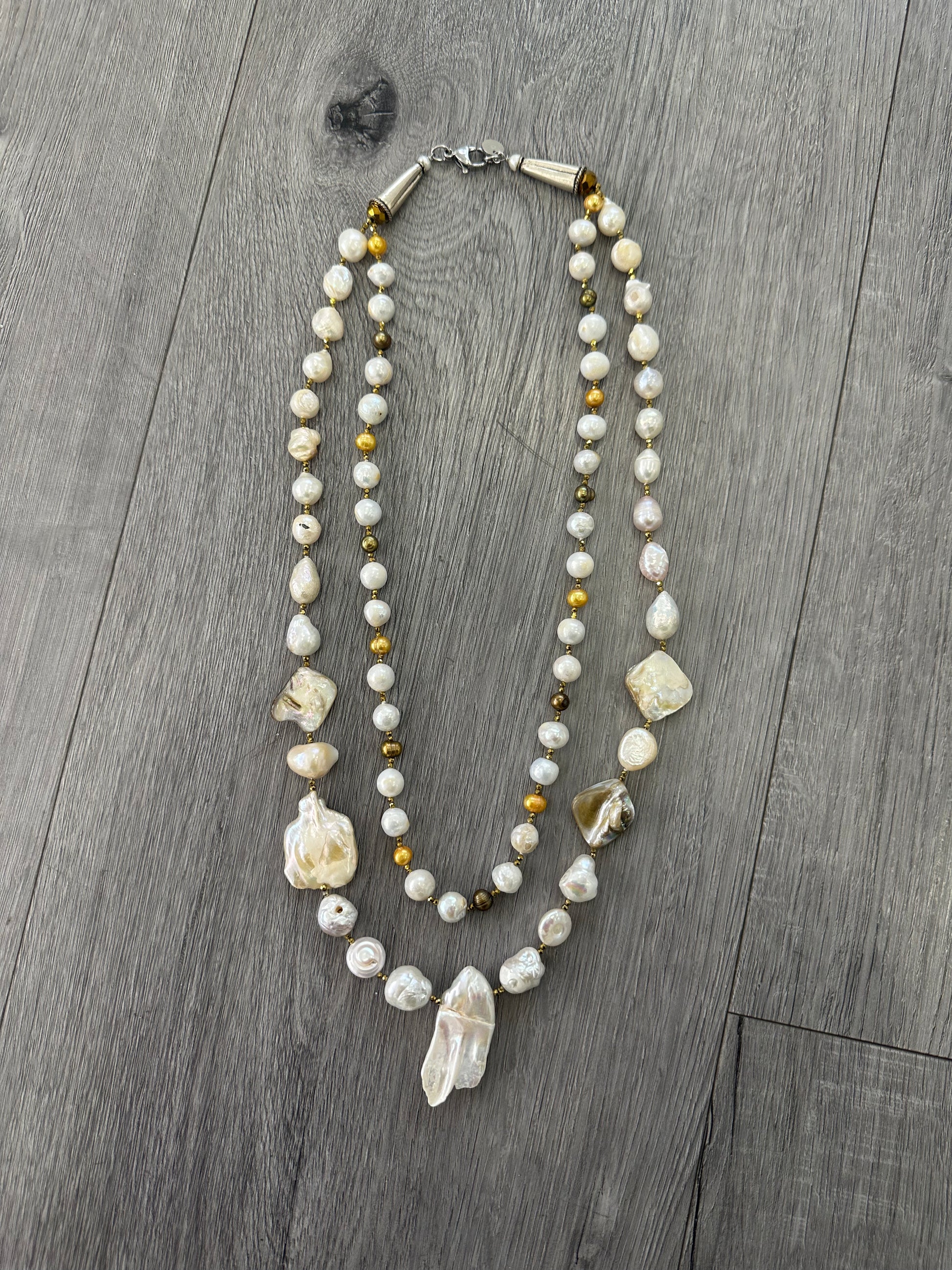 Collana a due fili di Perle Miste Naturali ed Ematite Dorata