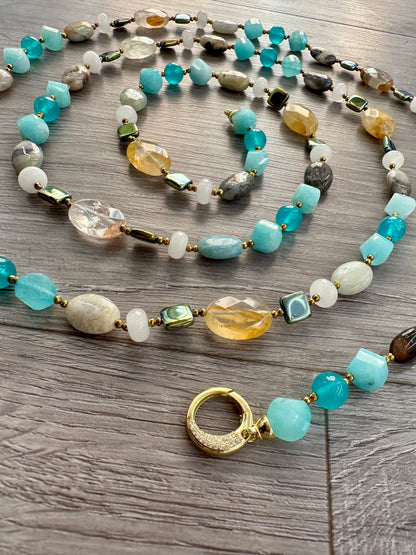 Collana lunga in amazzonite, quarzo citrino, ematite e argento dorato – Gioiello artigianale con pietre naturali