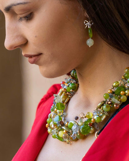 Collana Intrecciata Verde Lime con pietre naturali e perle – Pezzo unico artigianale