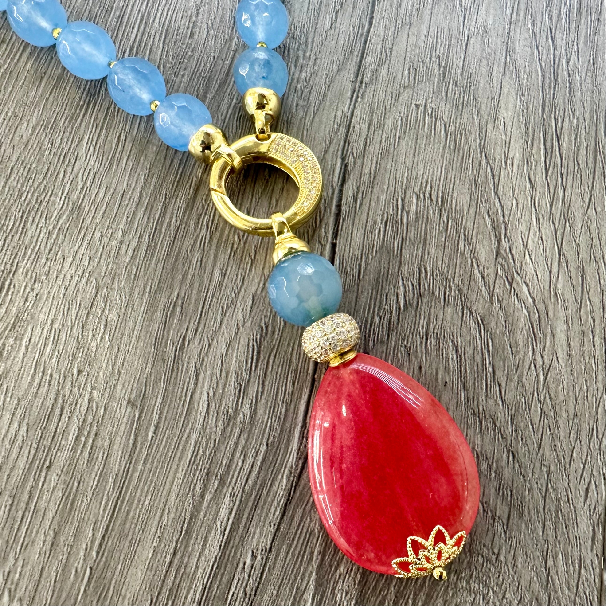 Collana di Giada Azzurra con Pendente