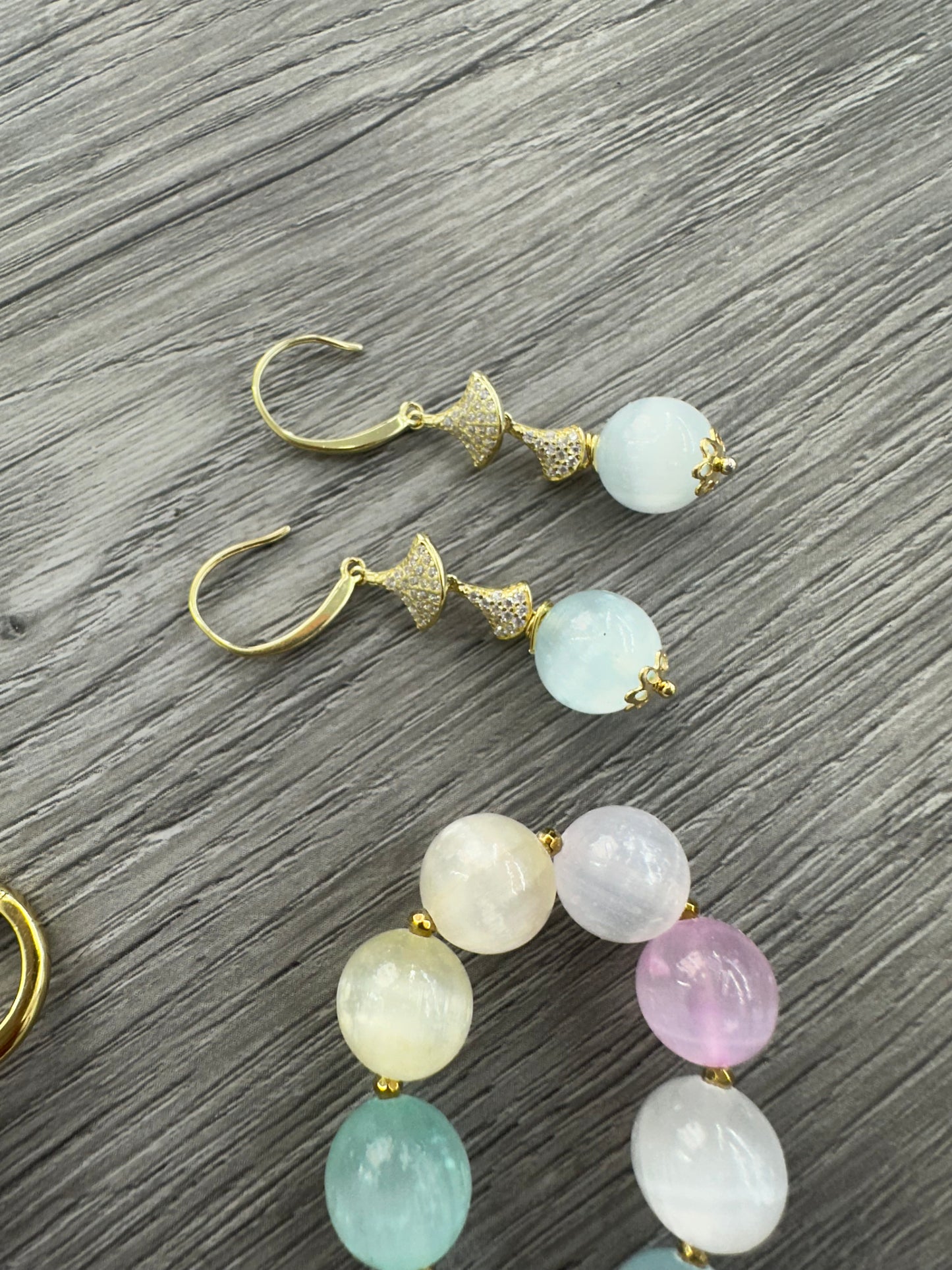 Collana di Selenite Multicolore, Ematite e Argento 925 Dorato