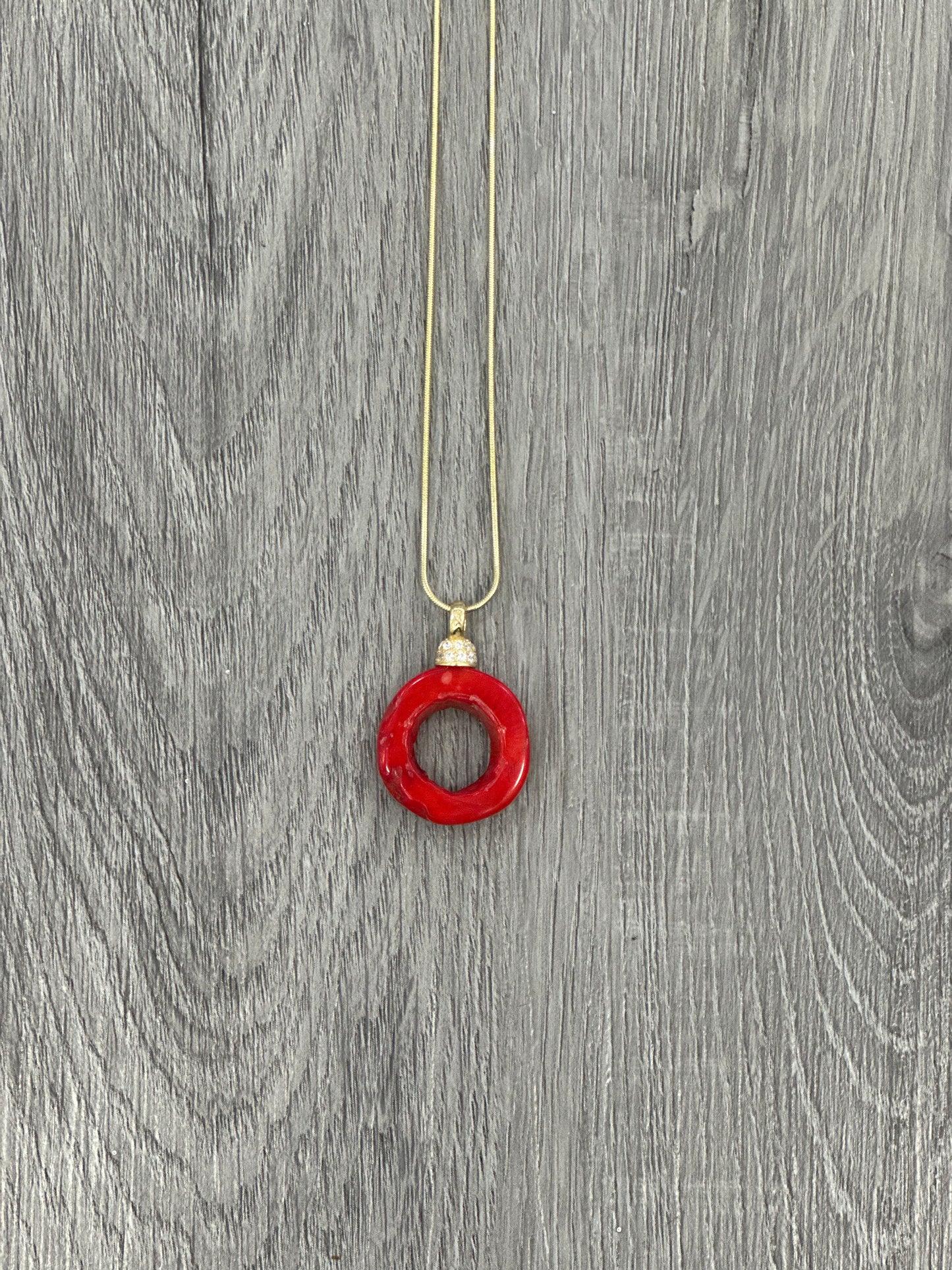 collana  in argento 925 con corallo bambù rosso dalla forma irregolare