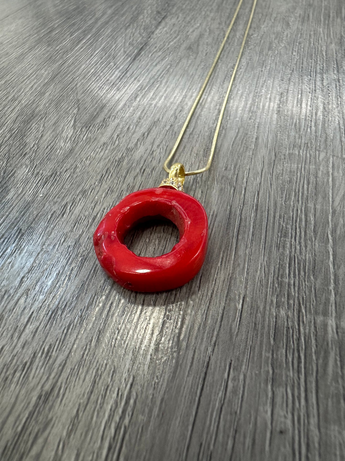 collana  in argento 925 con corallo bambù rosso dalla forma irregolare
