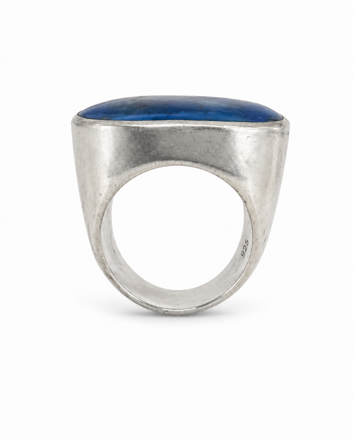     Anello in Argento 925 con Agata blu ovale su fondo bianco
