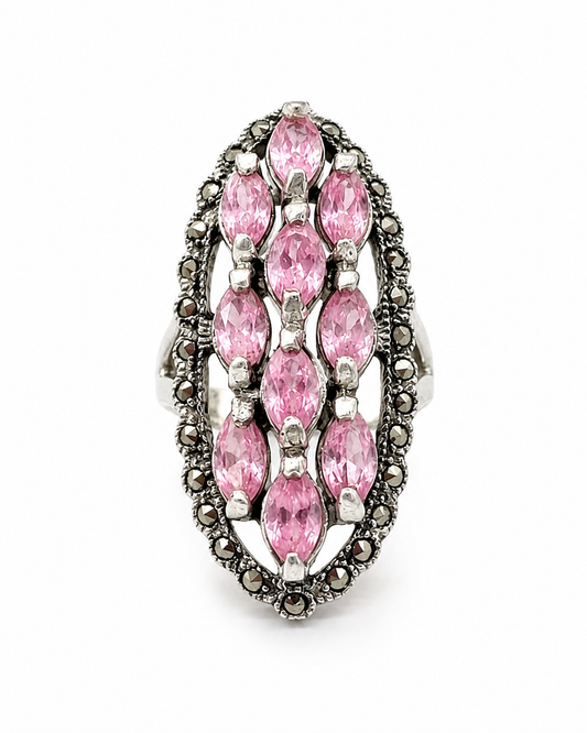 Anello vintage in Argento 925 con Rosa di Francia taglio marquise e contorno di marcasiti.