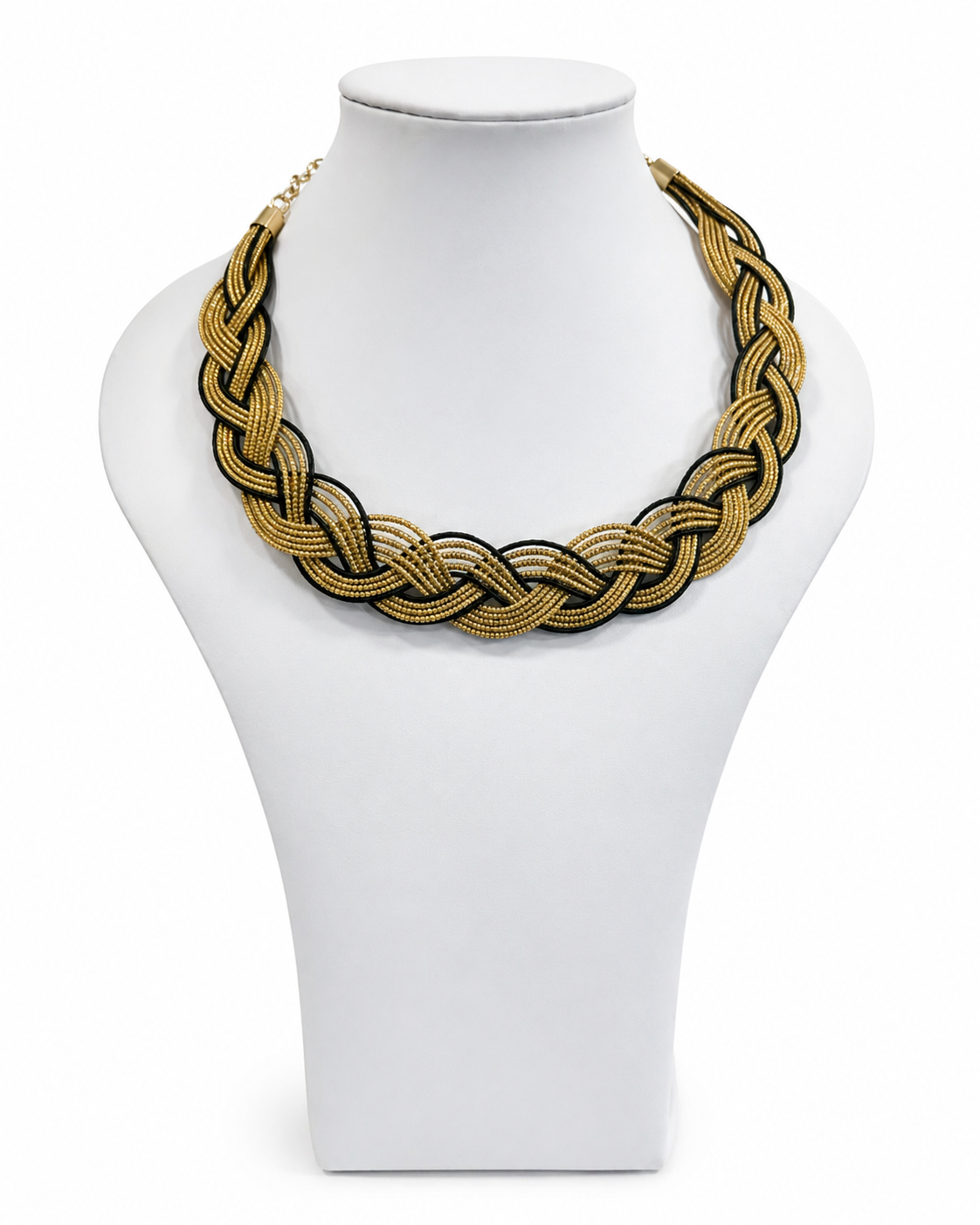     collana girocollo elegante intrecciata oro nero artigianale