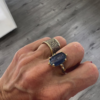 Anello Turco con pietra Cianite