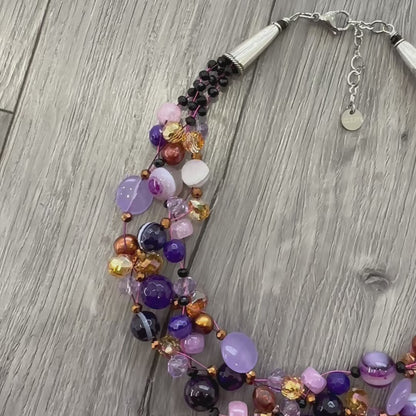 Collana Intrecciata Viola con Pietre naturali Perle e Cristalli