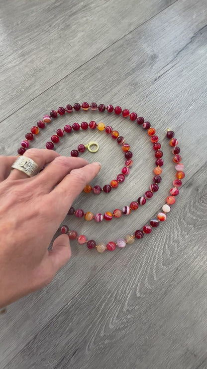 Collana Rossa in Agata Striata con Argento Dorato e Marcassite