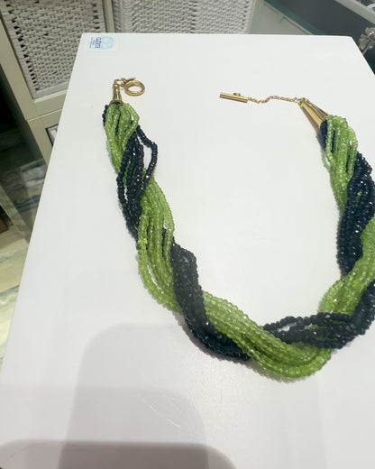 Collana multifilo in Peridoto e Onice nero a 12 fili