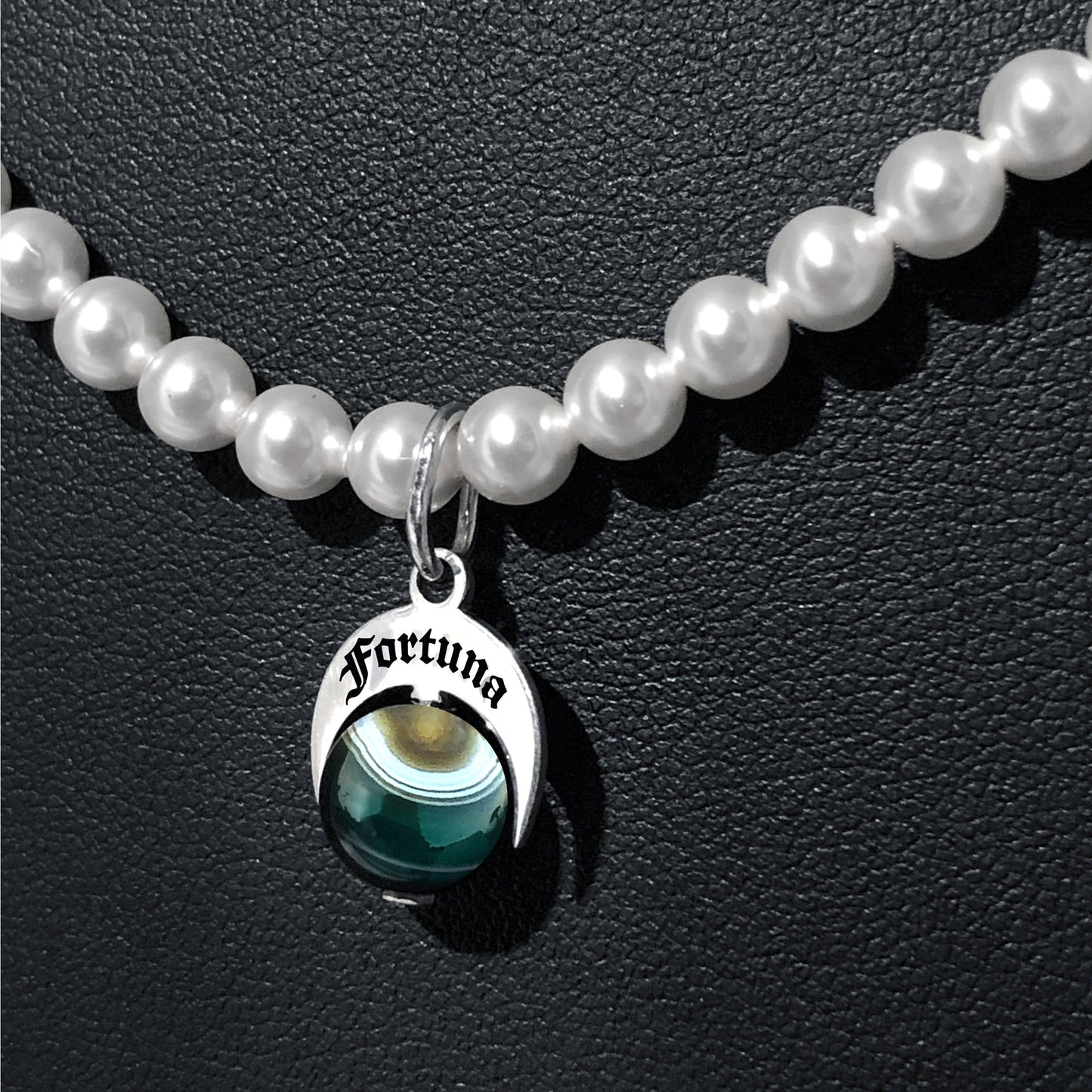Girocollo di Perle con Naja Fortuna